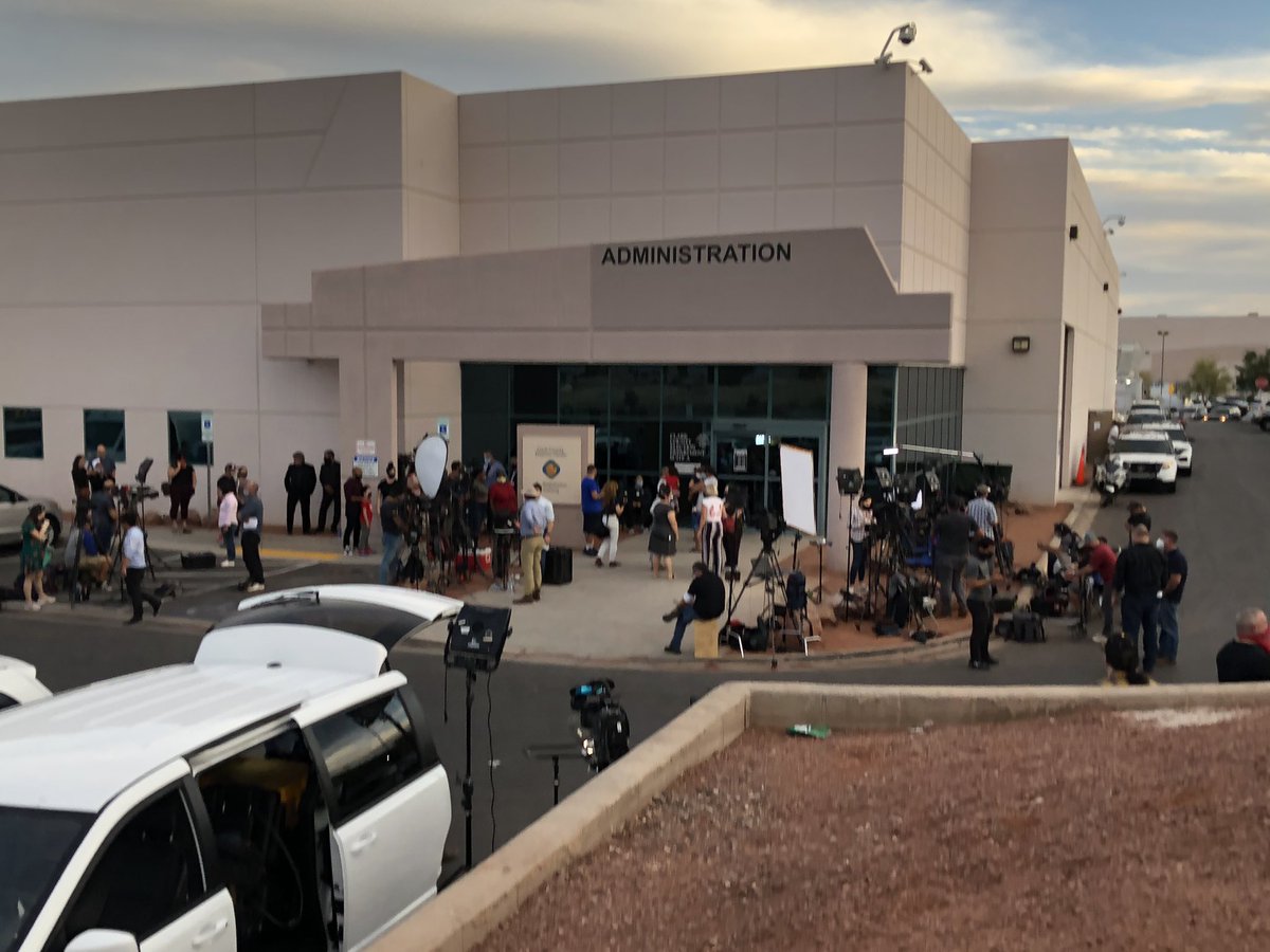 jamesmschaeffer's tweet photo. PROTEST NV ELECTION BUILDING: We are on the scene at the Clark County Election Building in North Las #Vegas, #Nevada. We have information showing it is a #NevadaCounts protest. We will update you as it happens. The protest is planned for 6pm #ElectionResults2020 #Vote2020 #RJNow https://t.co/tjT5tTfsx4