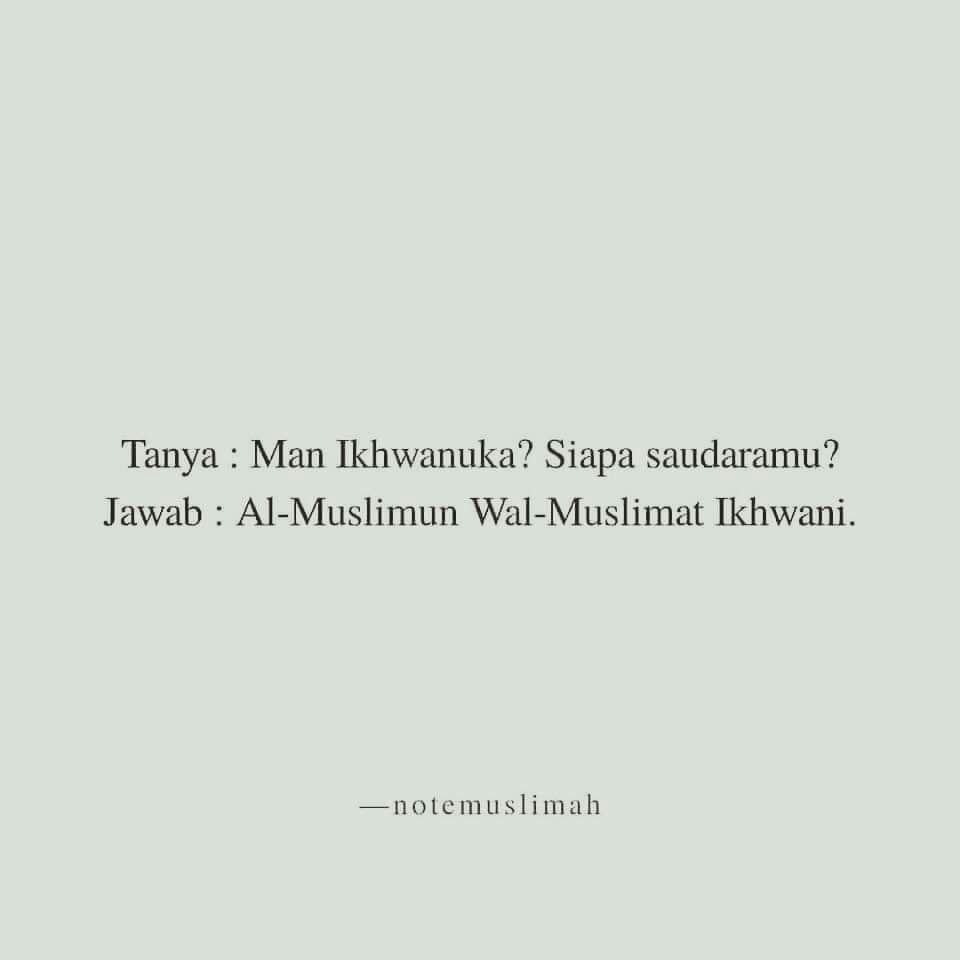 Tiga pertanyaan pokok malaikat di atas dalam riwayat lain diikuti dengan tiga pertanyaan lainnya sehingga menjadi enam pertanyaan.