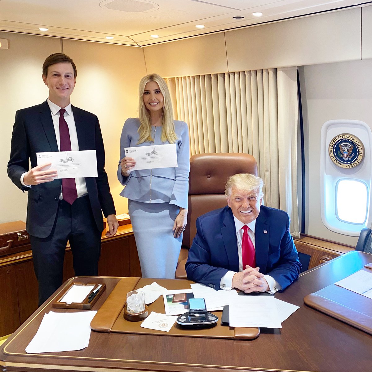 hardy686's tweet photo. @TheBiancaDelRio @realDonaldTrump https://t.co/5a6QTLqqMZ