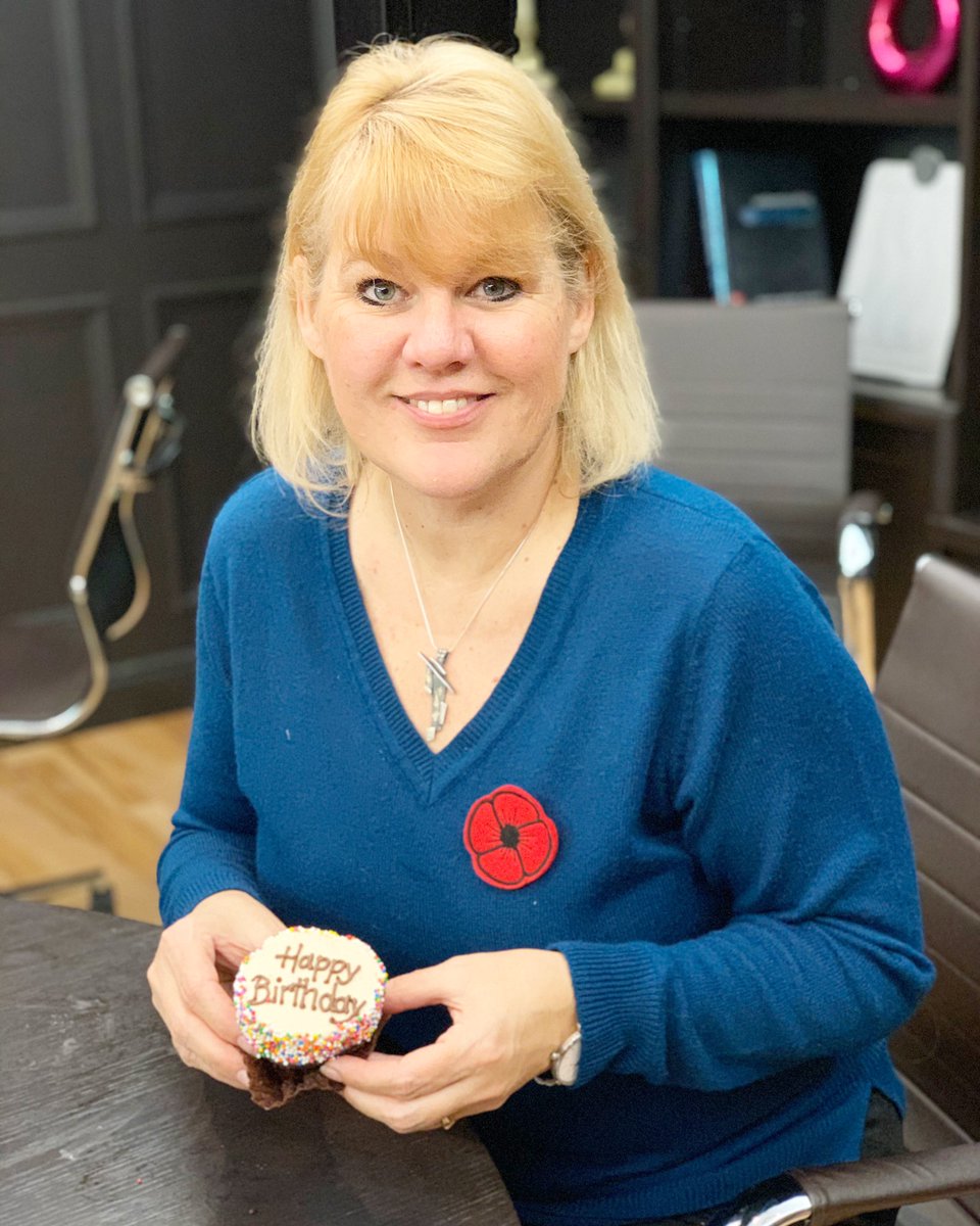 Celebrating Tammy today. Tammy is the backbone of our PHSP, private health spending plan. She makes sure your claims are smooth, efficient and private. She has an infectious laugh and a huge heart. 💜
#celebrate #privatehealthspending #employeebenefits #team