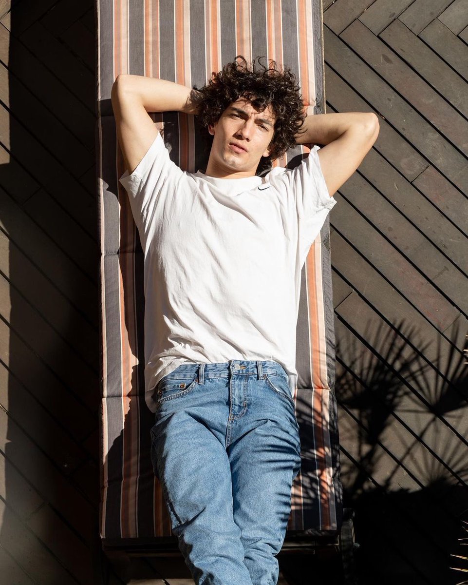 InfoGLR's tweet image. Temporada de Verão é a nova série original da Netflix protagonizado por Giovanna Lancellotti e Jorge Lopez.