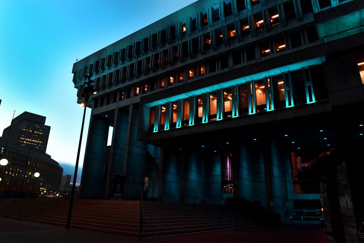 marty_walsh's tweet photo. #Boston joins @alzfdn to #LightTheWorldInTeal to raise awareness of Alzheimer’s Disease and support people and families suffering with its life-altering impacts. This devastating disease and other dementias touch 50 million people worldwide. Today and every day we think of you. https://t.co/x0deDjfkDb