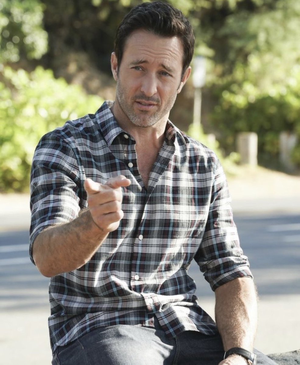 Alex O'Loughlin (@alexolo12350454) on Twitter photo 