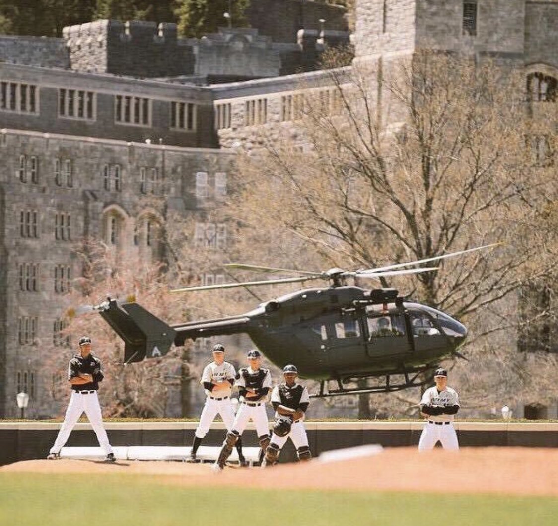 trey_oblas's tweet photo. I’m blessed to announce my commitment to Army West Point. I’d like to thank my family, coaches, and teammates that have helped me along the way. I’m excited to play baseball at the next level, but most importantly serve my country!🇺🇸⚔️ #AG2G @GoArmyWestPoint https://t.co/MaCskXgpWk