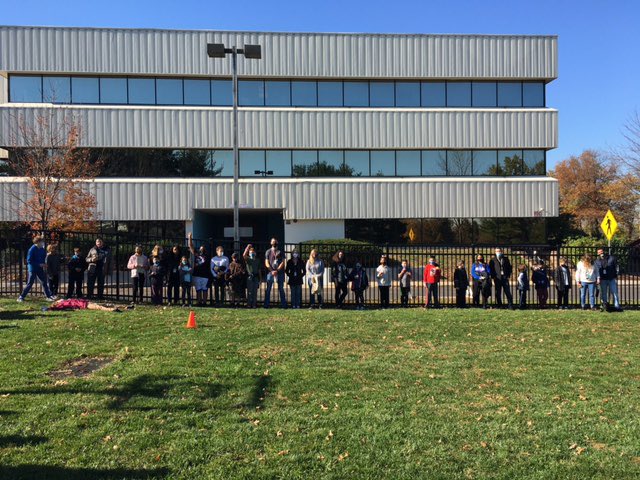 center_nj's tweet photo. Center School Walk-A-Thon. Great weather, great time with friends. https://t.co/WgX4KSLUfu