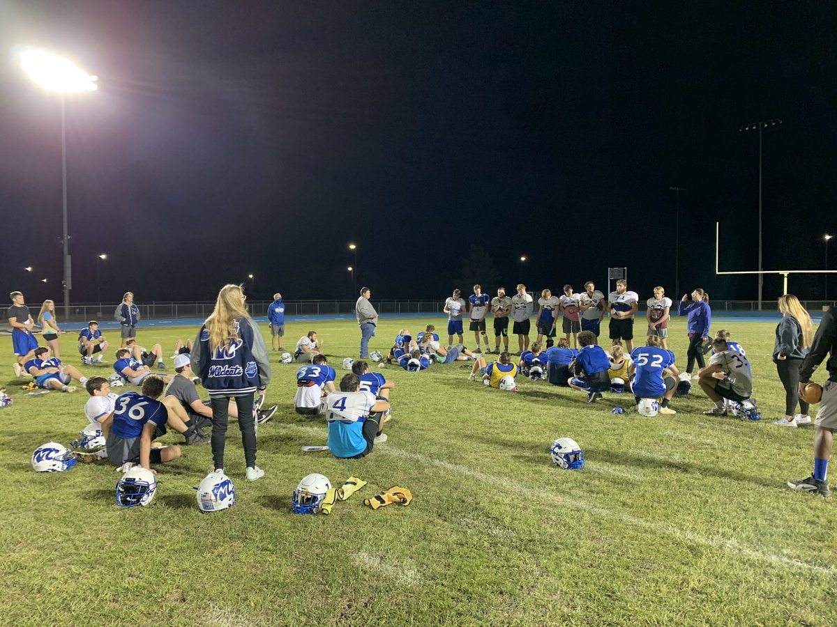 countyfbcoachk's tweet photo. Thursday night character under the lights. #mocofb #moco2020 #2020playoffs https://t.co/ZX8PEppk0i