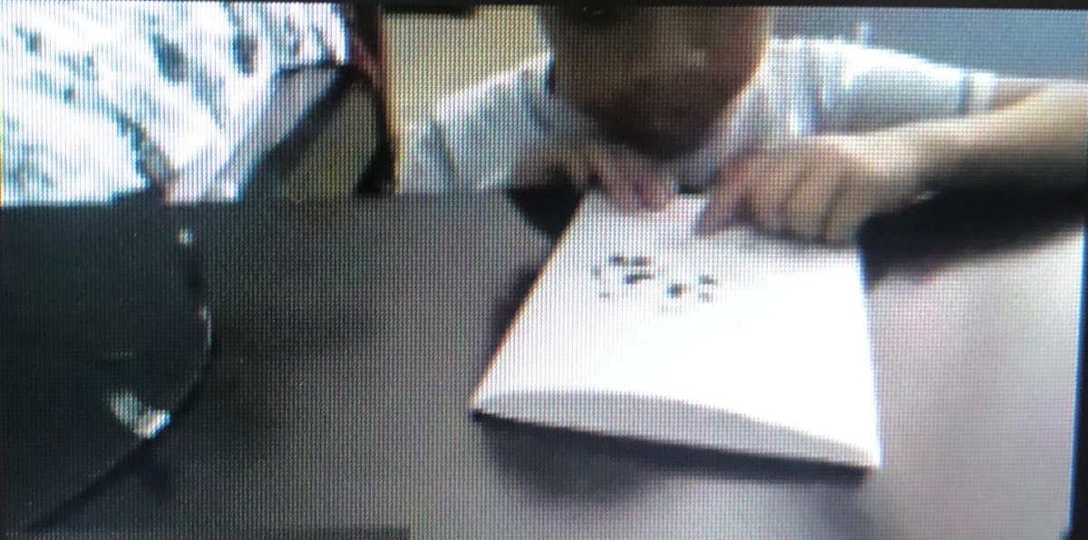 FalconsAvalon's tweet photo. Kindergarten scholars hard at work building their reading skills in Mrs. Asendorf’s class. Great job facilitating a fantastic learning environment @KinderCoolKids! #FalconsUnitedInExcellence @VVUSDEdServices @ValVerdeUSD #Readby3rdGrade https://t.co/MwpIVuOOsq