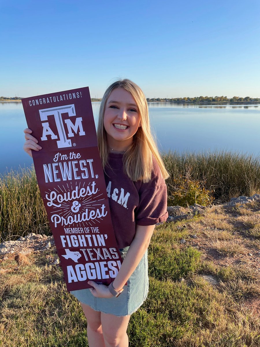 mindyglee's tweet photo. So excited to be attending Texas A&amp;M University next fall ! Gig Em ! #tamu25  #tamu2025 @TAMUClassof25 @RHSCollegeReady @TAMU https://t.co/Su27UL0Nre