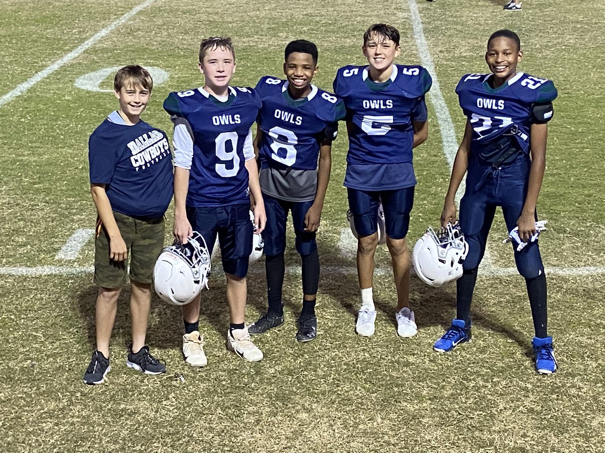 shawnakaiwright's tweet photo. So proud of our MS football 🏈 players this evening!  What a game!  Thank you cheerleaders for all of your love and support this season!  @oakridgeowls @OakridgeMS1 https://t.co/qGBSTnUO5U
