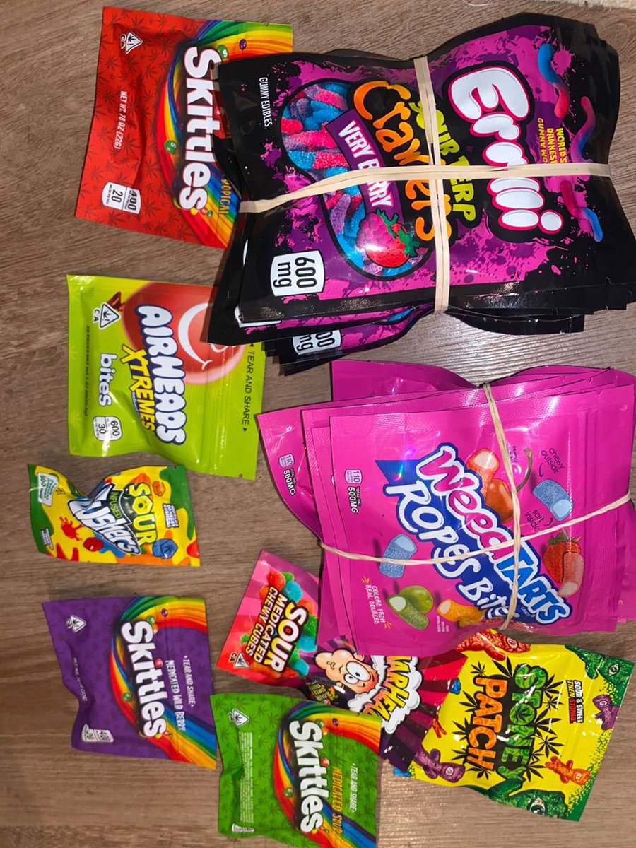 ccritic2's tweet image. Edibles