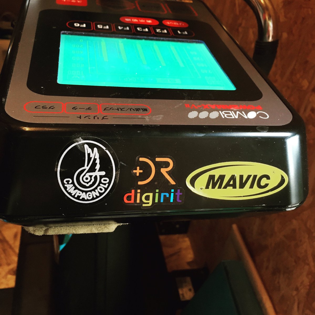 sanonikuo's tweet image. ステッカー頂いたので、パワマに貼ってみた。
#パワーマックス
#digirit