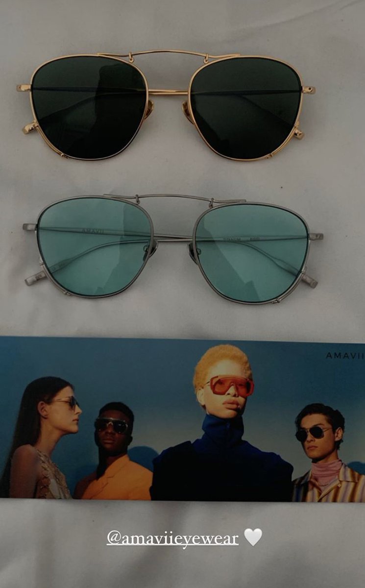 AMAVIIEyewear's tweet photo. @ximenamoral is flawless AF pairing RIGEL in Brushed Silver with Mint Lens with olive pieces. Available in in 18K Gold with Solid Green Lens. 

#amavii #amaviieyewear #freereturns  #lifestyle #influencer #editorial #fashion #fall #fallfashion #fallfashiontrends #fallstyleinspo https://t.co/gwD5tdrjAc