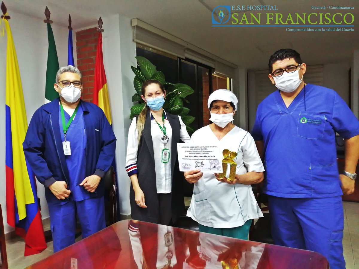 HospitalGacheta's tweet photo. Celebración por los 27 años de servicio de la Señora Abigail Beltrán como Auxiliar de Servicios Generales, donde se reconoce el compromiso y su entrega con la E.S.E Hospital San Francisco de Gacheta.
#Comprometidosporlasaluddelguavio https://t.co/4Pv4KZvTPy