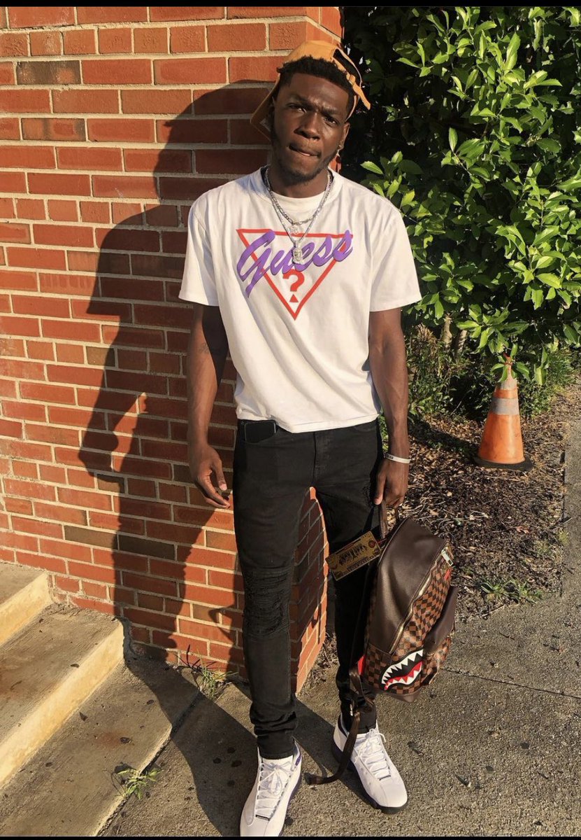 Julio_Mitch11's tweet photo. I feel like it’s different when you get it out tha mud 😬🖤 #FreeTrigg 🔓 https://t.co/4evEeu1PPo