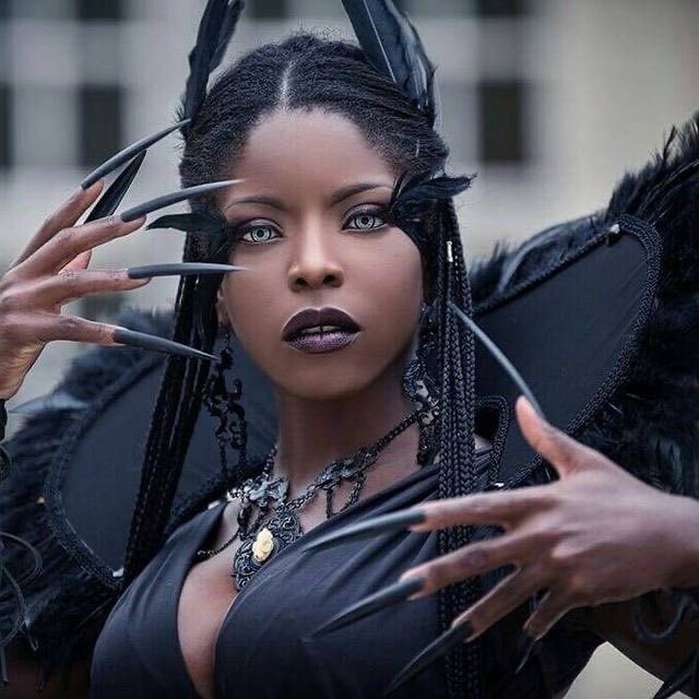 laurieannforest's tweet photo. Pinterest Inspiration for #SyllaVuul #DeathFae #SpiderShifter 🖤🕸🕷 #amwriting #TheDemonTide 🖤🌑💜🐲🔥 #GothFae https://t.co/yzGk4GWSpK