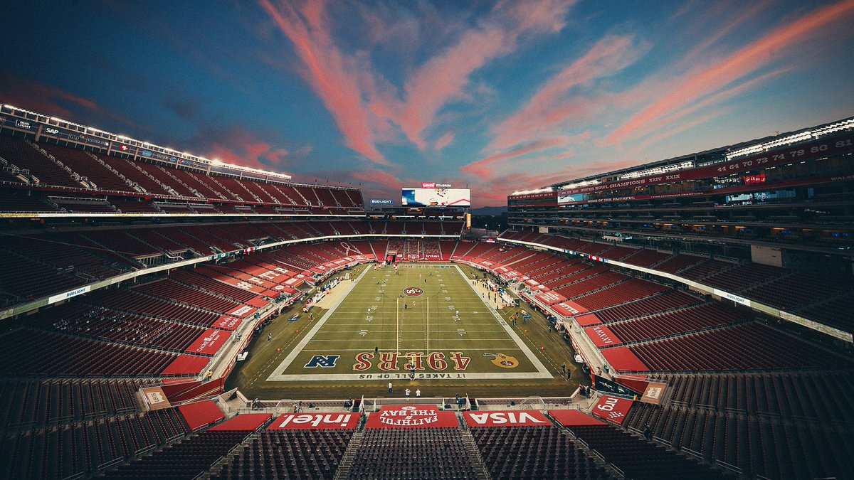 49ers's tweet image. * chef's kiss * 

@LevisStadium