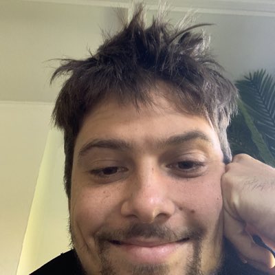 lucasakelly's tweet photo. #NewProfilePic https://t.co/FIh8KCg8UU
