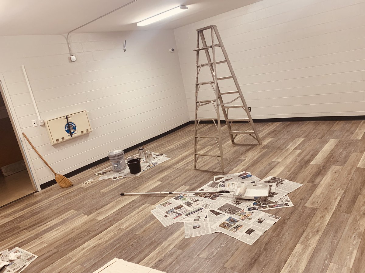 DerykHayes's tweet photo. New flooring and fresh paint. Sprucing up and preparing space for children. We will be adding some new window coverings and updating the technology in these rooms as well. Children are important to God and children are important to us.
#CaringAndCommitted https://t.co/wOm1swGaZZ