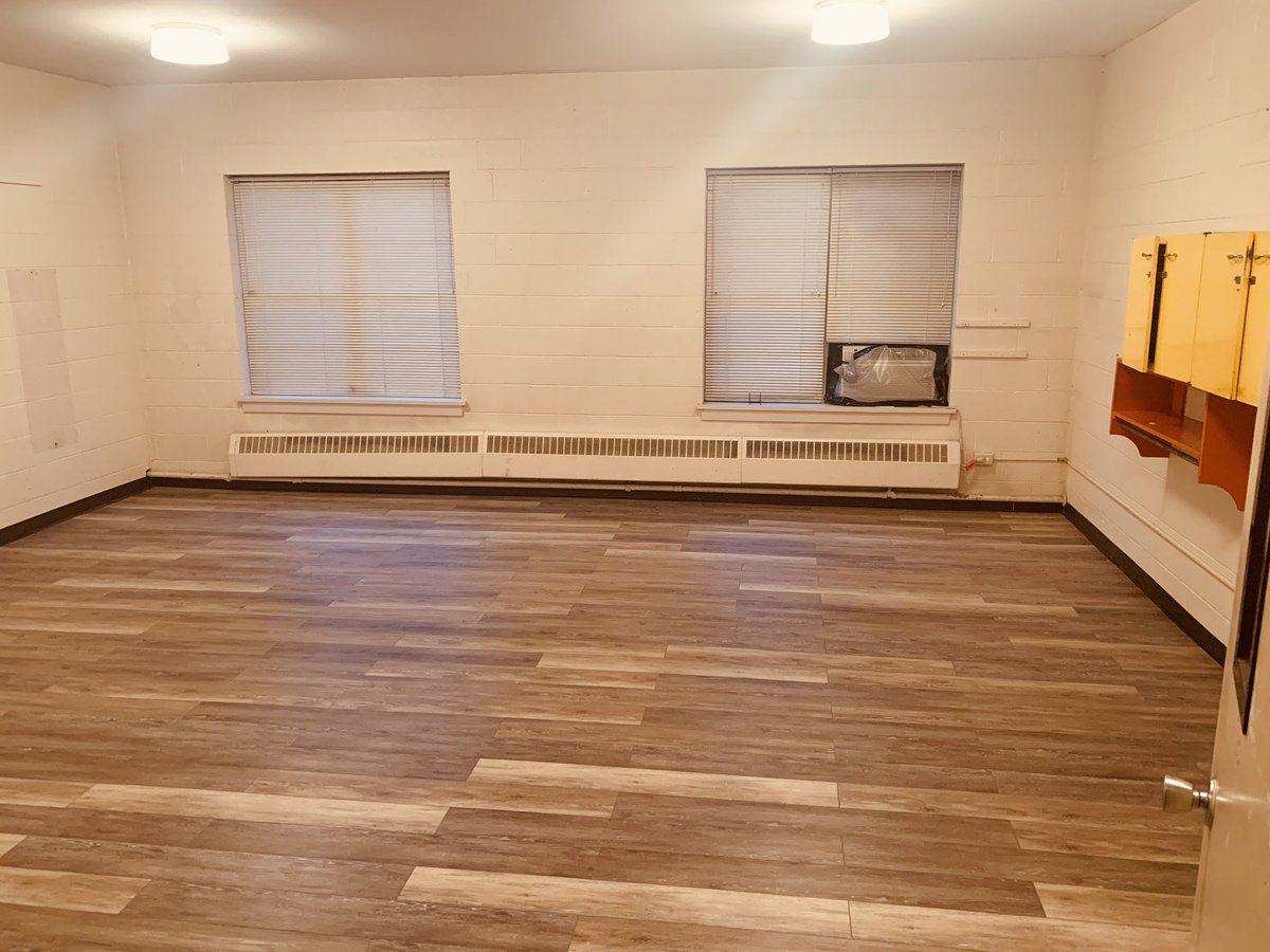 DerykHayes's tweet photo. New flooring and fresh paint. Sprucing up and preparing space for children. We will be adding some new window coverings and updating the technology in these rooms as well. Children are important to God and children are important to us.
#CaringAndCommitted https://t.co/wOm1swGaZZ