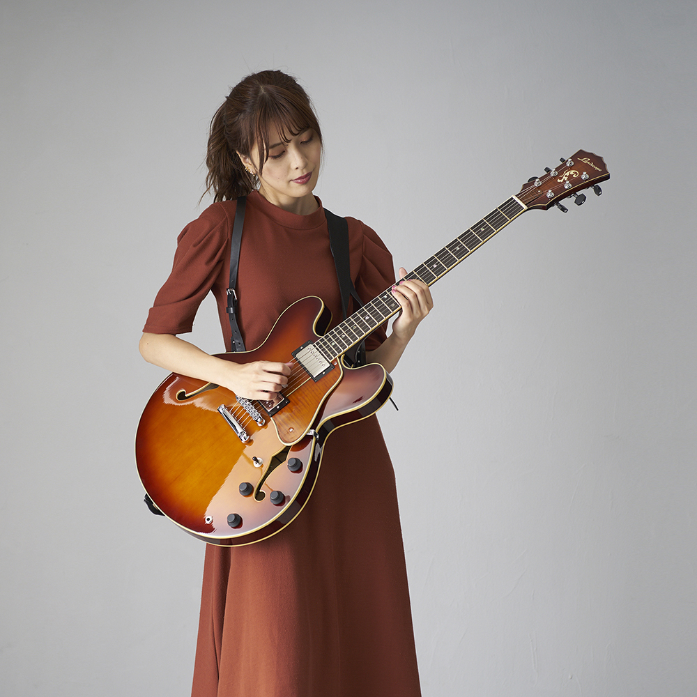 HookUp_Official's tweet photo. いま注目を集めているLandscapeのセミアコSA-101。
渋いアンティークバイオリンカラーはレギュラーカラーです。
▼詳細はこちら
https://t.co/N9T41KqoU1
▼購入はこちら
https://t.co/36KZGE6z3j
#landscape
#landscapeguitars
#SA101
#セミアコ
@Gt_yuna92 https://t.co/4MGZ4caYvB