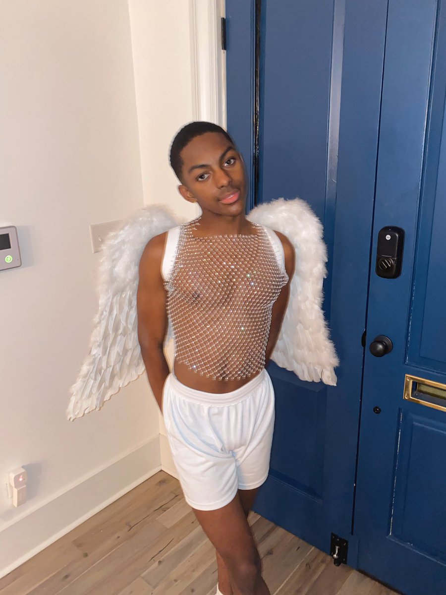 chanceemcgee's tweet photo. Halloween 2020👼🏾👼🏾👼🏾👼🏾 https://t.co/sa0YBM6i3D