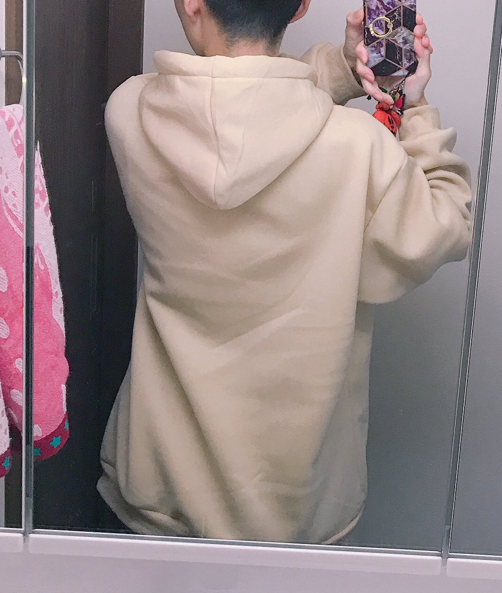シサイ Qoo10でパーカー買ったんだけど どんなやばいやつ来るかと思ったら普通に可愛いわ りぴしよ
