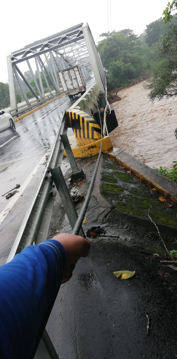 rodiehl's tweet photo. Orgulloso de estos héroes que hoy lo dieron todo en Paso Canoas #contigopanama https://t.co/E2YuVeqUSl