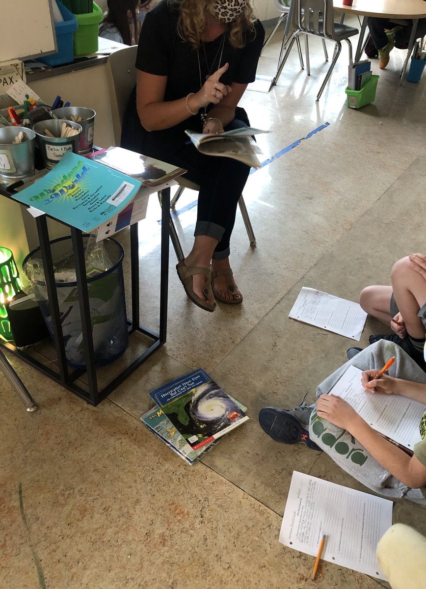 glendale_belin's tweet photo. Our forecast calls for earthquakes🌎, volcanic eruptions🌋, tsunamis🌊, tornadoes🌪, and hurricanes🌀 as we continue to building our conceptual understanding of environment by exploring and researching the natural disaster of our choice!
#environmentexperts
@glendale_bode https://t.co/76fb6H4JLR