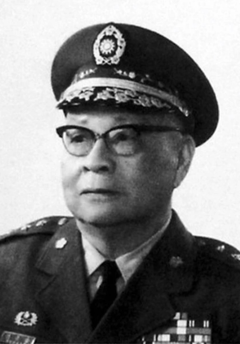59) General Yu Hanmou, whose desperate defense of home Guangdong Province with motley force of regional troops in October 1949 failed against Lin Biao‘s 4th Field Army—even 10,000’s of these northern troops falling ill to malaria didn’t stop their advance.  https://twitter.com/simonbchen/status/1301132091669712898?s=20