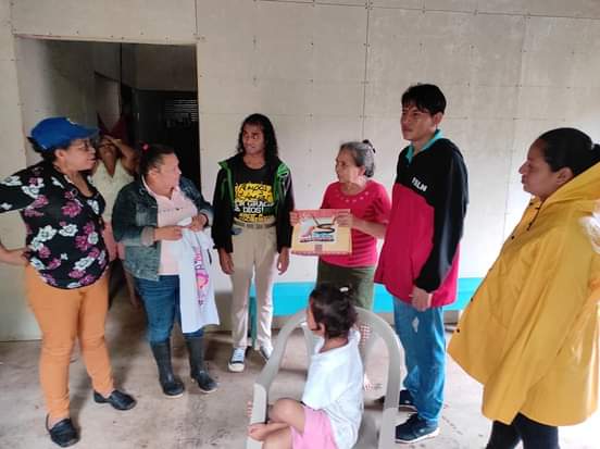 Magnum76G_'s tweet photo. #Nicaragua 🇳🇮 La #Js19deJulio Visitando a las familias de los barrios del municipio de San Lorenzo,  en especial a las compañer@s en emergencia social y con discapacidad, llevando nuestro mensaje de solidaridad y acompañamiento a través de las diferentes instituciones del https://t.co/eSeUhVrgm6