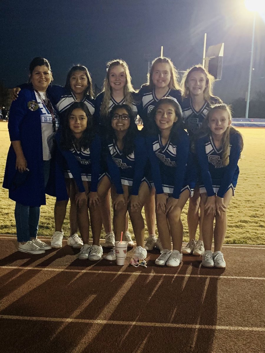 ebaeza_75's tweet photo. It was such a blessing to work with these girls this year! #cheerleaders #sjh #elknation ⁦@StratfordISD⁩ ⁦@Stratfordjrhigh⁩ ⁦@StratfordISD2⁩ https://t.co/RNPsJjKtll