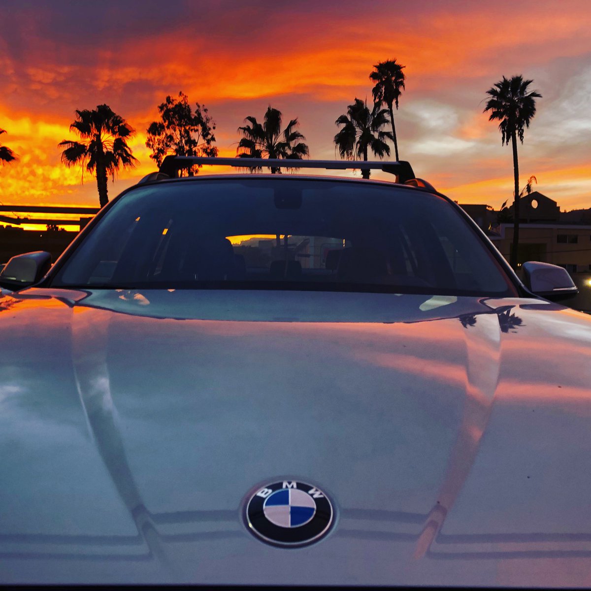Bryan_Edwards's tweet photo. ⁦@BMW⁩ My trusty steed! My silver sled is solid on all those late nights and early mornings to and from set! #bmw #swat #setlife #trustysteed #tvmagic #sunset #LosAngeles https://t.co/9SJIgtKw82