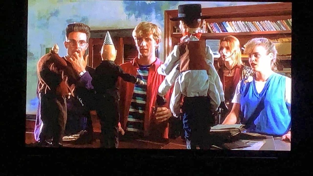 FilmNerd5's tweet image. Currently watching PUPPET MASTER 4. 1993 #PuppetMaster4 #JeffBurr @RealCharlesBand @fullmoonhorror #GordonCurrie @Chandra_West @hisashness @teresahhill