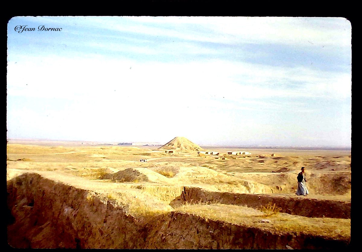 JeanDornac's tweet photo. Chantier de fouille du site de Nimrud en 1970 débuté par Reginald Campbell Thompson puis, plus tard, par Max Mallowan, époux d’Agatha Christie qui photographiait les fouilles de son mari. #fouille #Nimrod #agathachristie #réginaldcampbellethompson #maxmallowan #Mossoul #Irak https://t.co/bGF1qkqIur