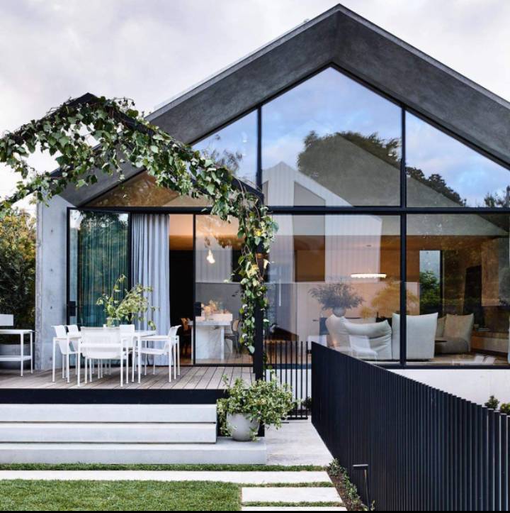 ProfileGold's tweet photo. 🏘ไอเดียาสร้างบ้าน ตกแต่งบ้านสไตล์นอร์ดิก ผนังคอนกรีต เรียบหรู ดูสวยงาม และให้ความรู้สึกอบอุ่น...//
.
🀄สถาปนิก : Pete Kennon
🀄ที่มา : thelocalproject, บ้านและสวน
.
🏨🏘 #ความรู้คู่บ้าน #DeePropertyProfile #อสังหา #อสังหาริมทรัพย์ #บ้านเดี่ยว #ทาวน์โฮม #คอนโด #โฮมออฟฟิศ https://t.co/R2lTwEOLyl