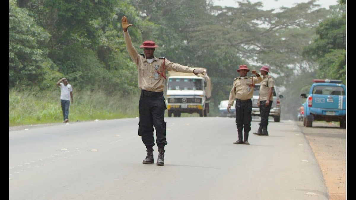 DailyPostNGR's tweet photo. FRSC to carry guns – Reps https://t.co/iZZvPsmRbQ https://t.co/5TqS0XLNQz
