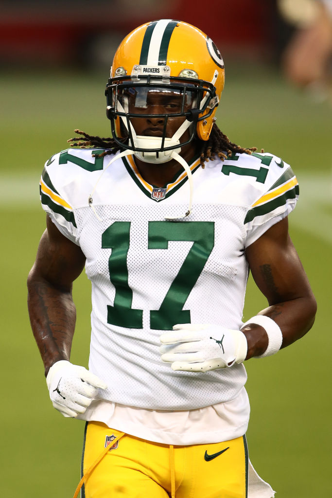 ESPNInsights's tweet photo. Davante Adams is the first player with at least 600 receiving yards and 8 receiving touchdowns over his first 6 games played in a season since Randy Moss in 2007. https://t.co/Xg7IfpsNwf