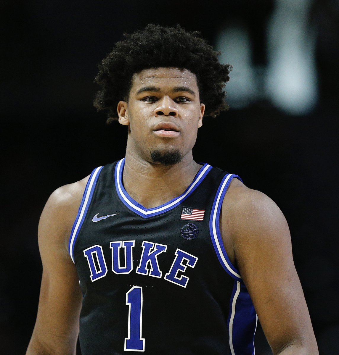 TheDunkCentral's tweet photo. Vernon Carey Jr. has lost 30 pounds since the Duke season ended in March, and has shown an ability to hit from the outside in recent workouts 👀, per @NYPost_Berman 

📸 @shotbyretro https://t.co/vYPv08p6Ol