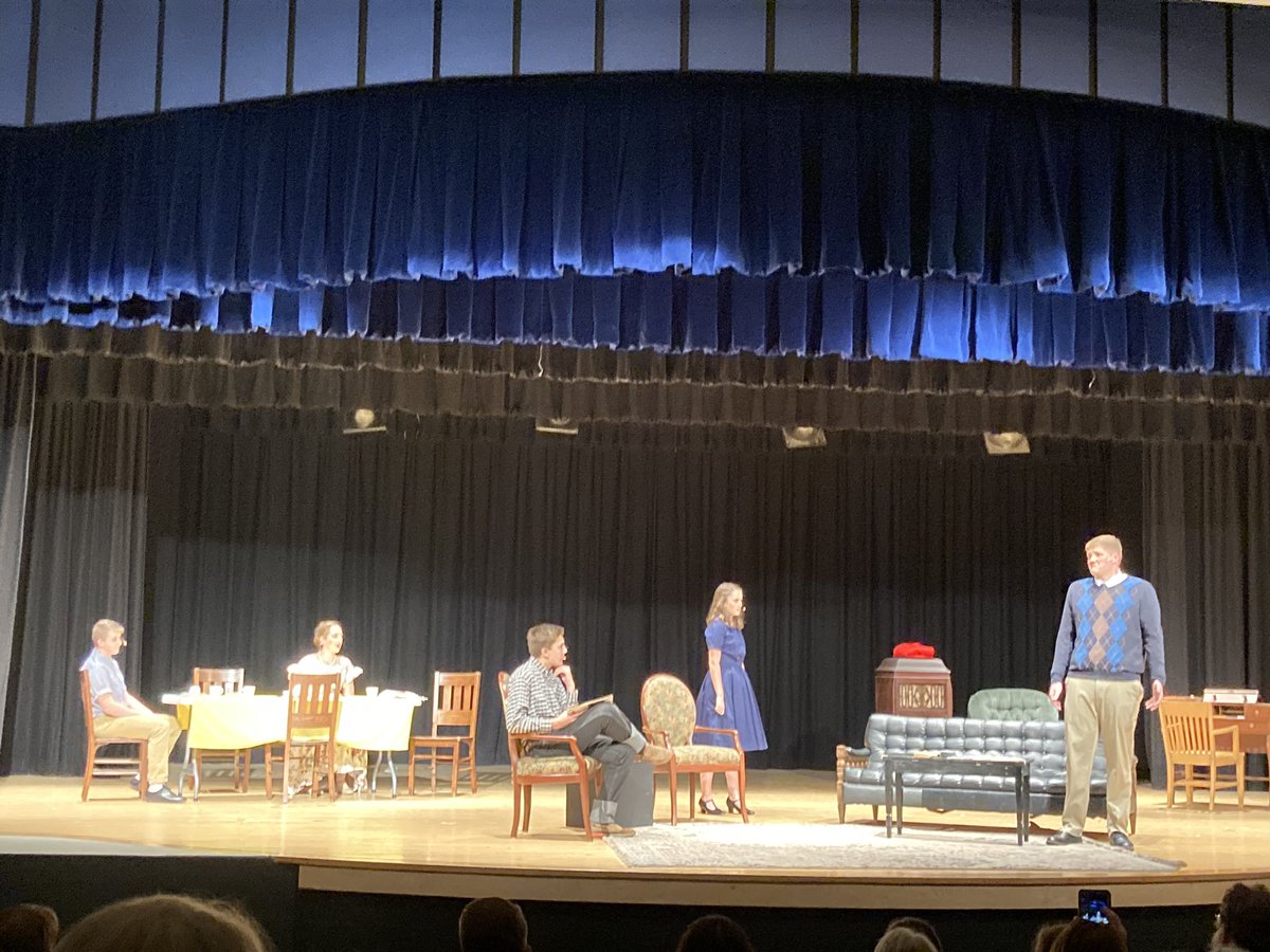 Ogden_Bulldogs's tweet image. Our kids are talented...and quite funny 😂. Still two more nights to catch the OHS production of Father of the Bride. Great job, all! #OneOgden