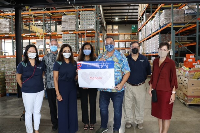 HawaiianTel's tweet photo. Today the CBTS Hawaii & Hawaiian Telcom team delivered lunches & a monetary donation on behalf of @myClinicalLabs to the hardworking folks at the @hawaiifoodbank. Mahalo to both organizations for their continuous care during these unprecedented times. #CommittedtoHawaii https://t.co/kUIu6EJJHn