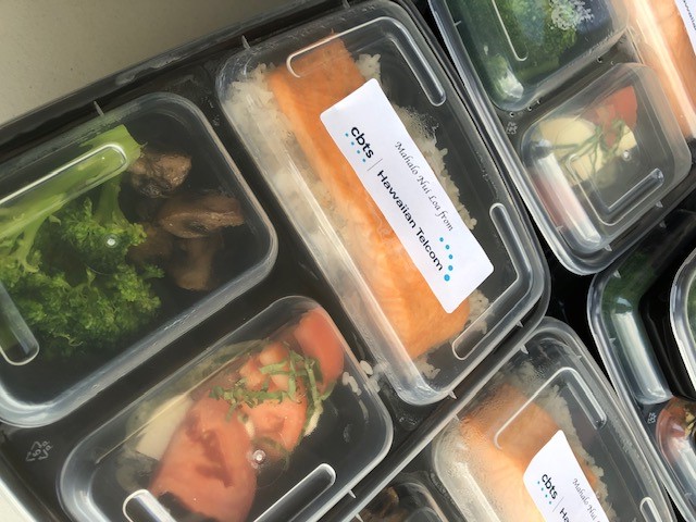 HawaiianTel's tweet photo. Today the CBTS Hawaii & Hawaiian Telcom team delivered lunches & a monetary donation on behalf of @myClinicalLabs to the hardworking folks at the @hawaiifoodbank. Mahalo to both organizations for their continuous care during these unprecedented times. #CommittedtoHawaii https://t.co/kUIu6EJJHn