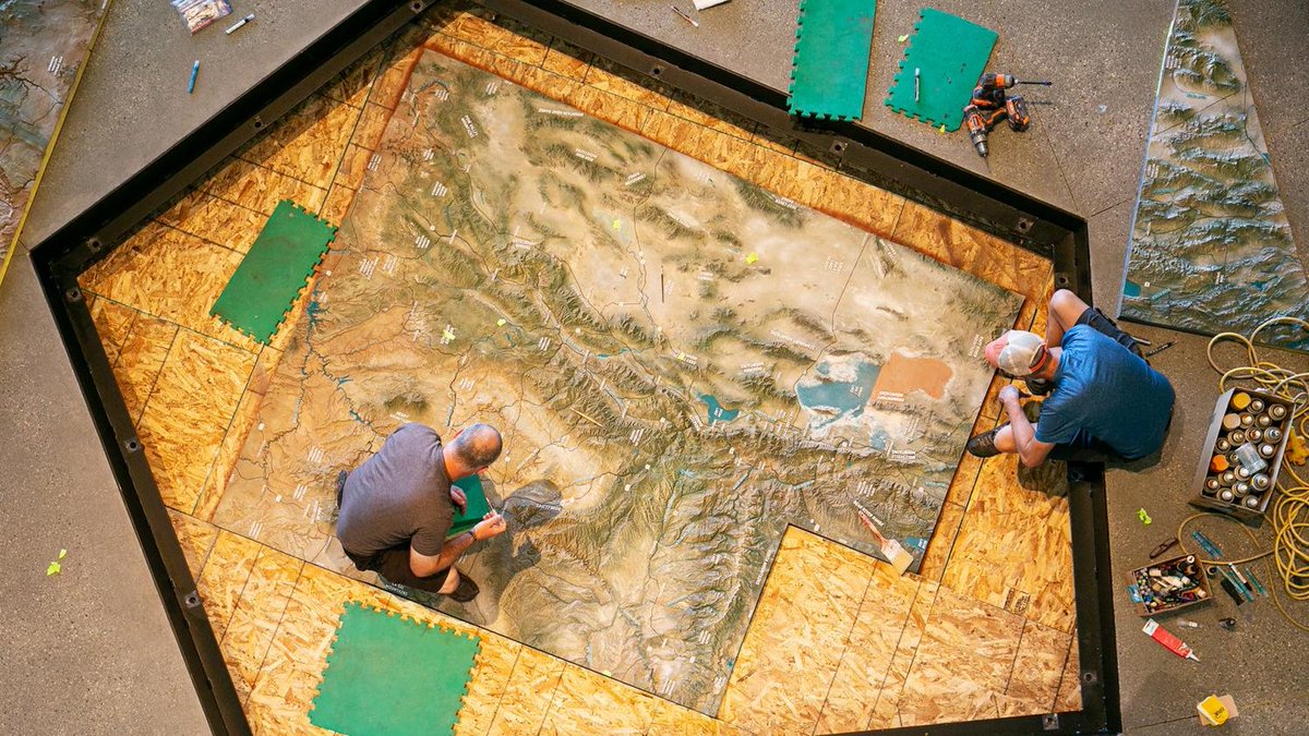 eric_eliason_ut's tweet photo. One of my favorite images of what we do at CreoTre. Best side hustle ever. Photo from @NHMU https://t.co/3VGQd58xTx