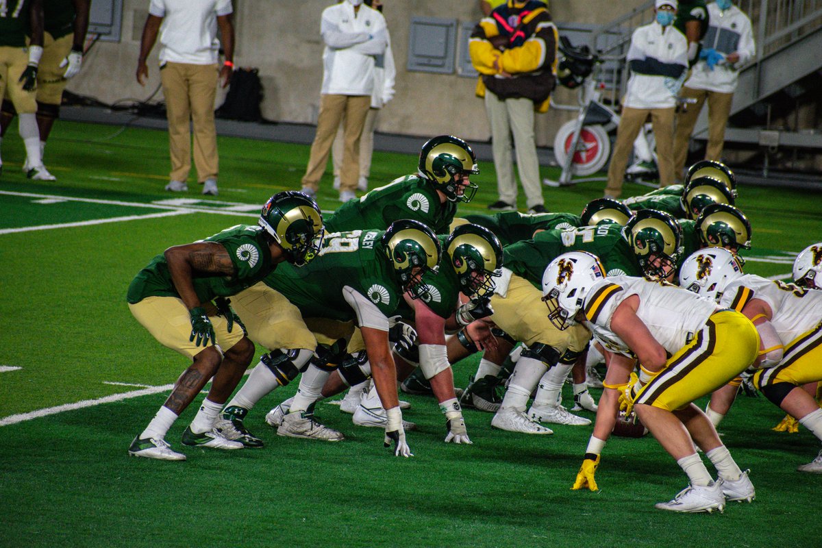 CSUFootball's tweet photo. 📸 Touchdown Frames

On the drive, @oneandonlyPOB goes for 49 thru the air &amp; 10 on the ground including the 1-yard plunge to end it. https://t.co/HzluBSTwb4