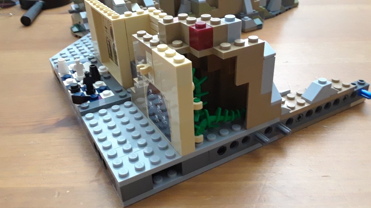 superfluffyyeti's tweet photo. Lego Hogwarts Castle Build - steps 26 &amp; 27 completed with lighting. #Lego #HogwartsCastleBuild #lelightgo #lightailing #amazing https://t.co/U2X6R5yEkq