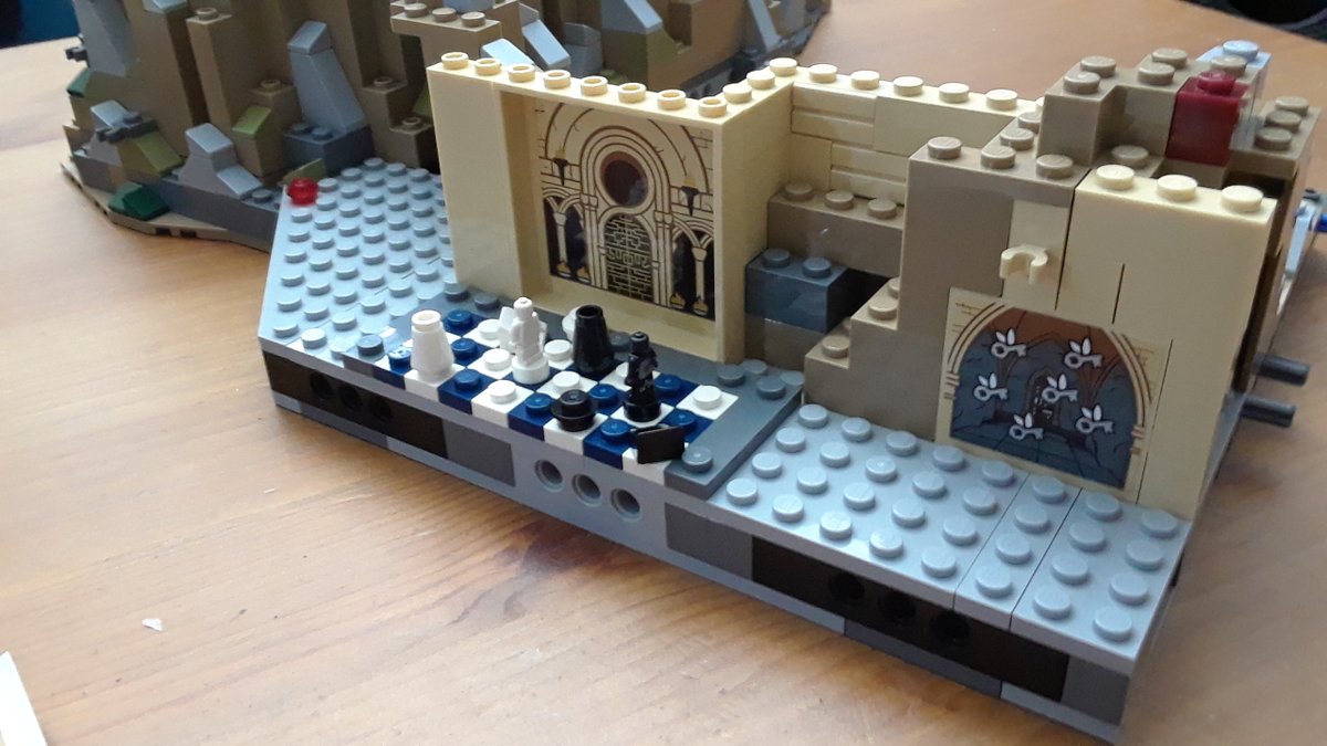 superfluffyyeti's tweet photo. Lego Hogwarts Castle Build - steps 26 &amp; 27 completed with lighting. #Lego #HogwartsCastleBuild #lelightgo #lightailing #amazing https://t.co/U2X6R5yEkq