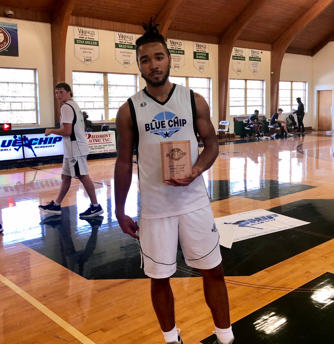 🗣CONGRATULATIONS to our  Western Conference AND TRIAD #FallLeague Champions‼️

The <a href="/Tabor_City/">Mount Tabor High</a> Spartans were immortal, as they finished the season with a perfect 9-0 record. They were lead by regular season AND Finals MVP, <a href="/Daniel_Fulp/">Daniel Fulp</a>. He recorded a DOUBLE-DOUBLE, EVERY GAME‼️