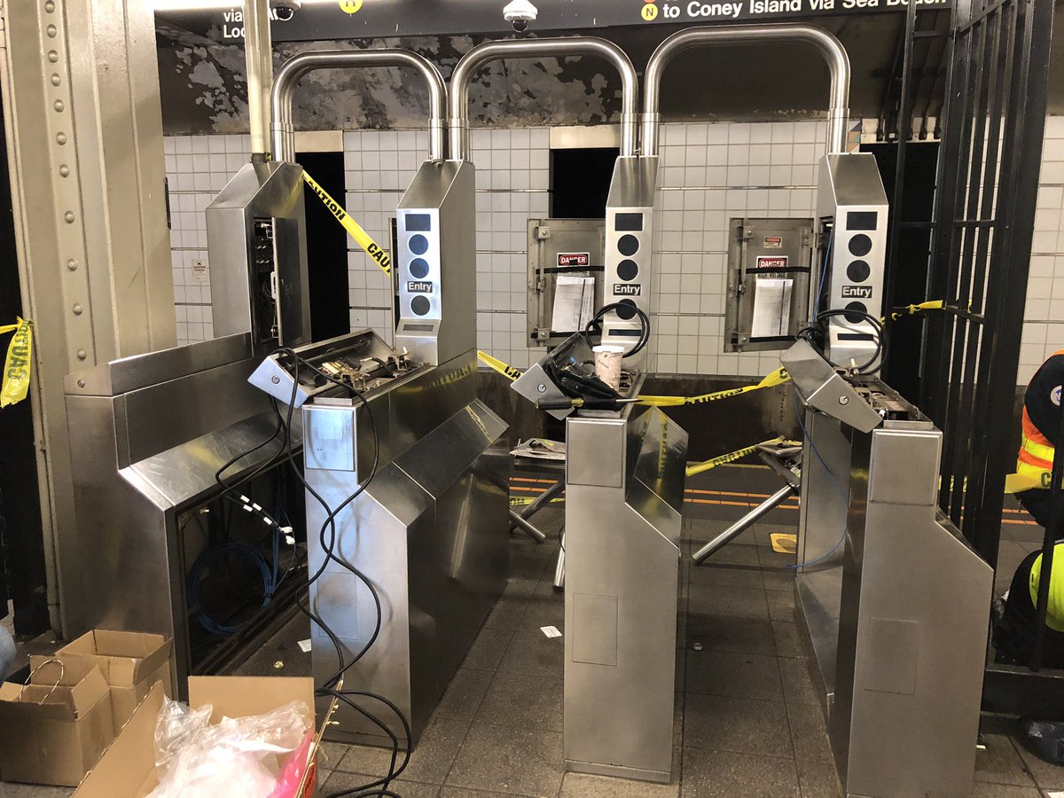 I’m out. Good thing about working late, got to see how OMNY readers are installed.