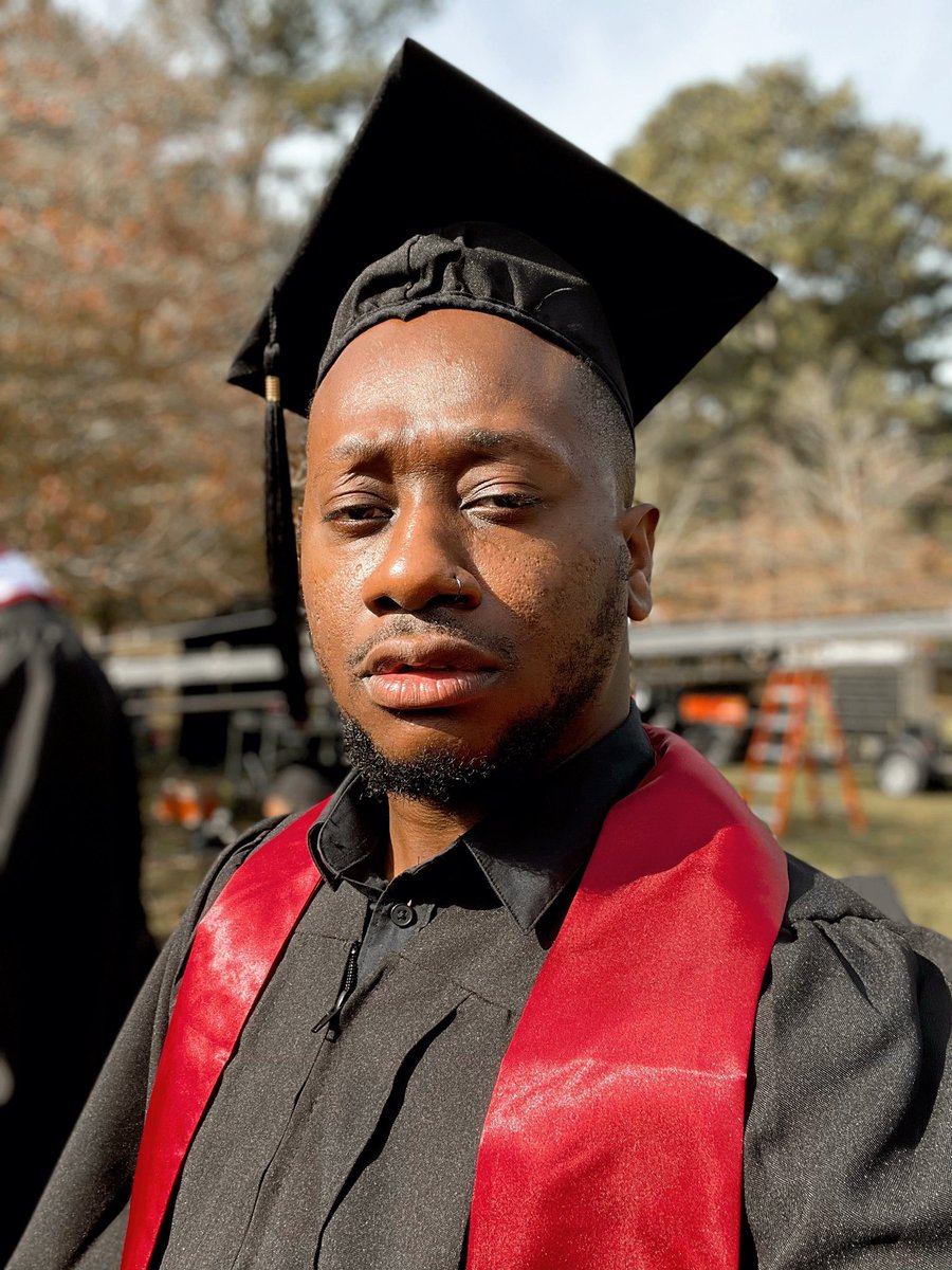 culturejluv's tweet photo. Graduate for a Day #biggeronbet #betplus #backgroundactor https://t.co/2tgJOV2H0l
