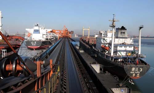 Chinese #power plants began taking a wait-and-see stance after upward strength showed signs of tapering in the spot #thermal #coal market in the middle of this week. sxcoal.com/news/4617952/i…