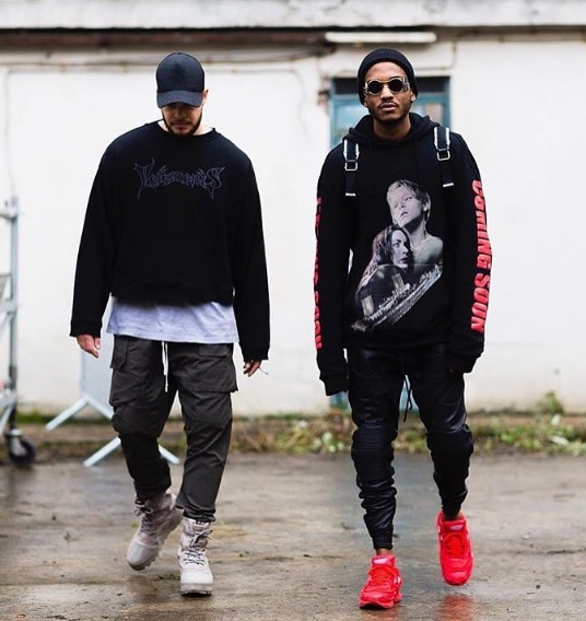 山田耕史 書籍 結局 男の服は普通がいい 発売中 長年続いたラグジュアリーストリートのブームが終焉したところですが その後流行っているのがゆるダボ 考えてみれば超肉食系ファッションから超草食系ファッションに 大幅に変化したんですね 山田耕史 書籍 結局 男の服は普通がいい 発売中 長年続いたラグジュアリーストリートのブームが終焉したところですが その後流行っているのがゆるダボ 考えてみれば超肉食系ファッションから超草食系ファッションに 大幅に変化したんですね